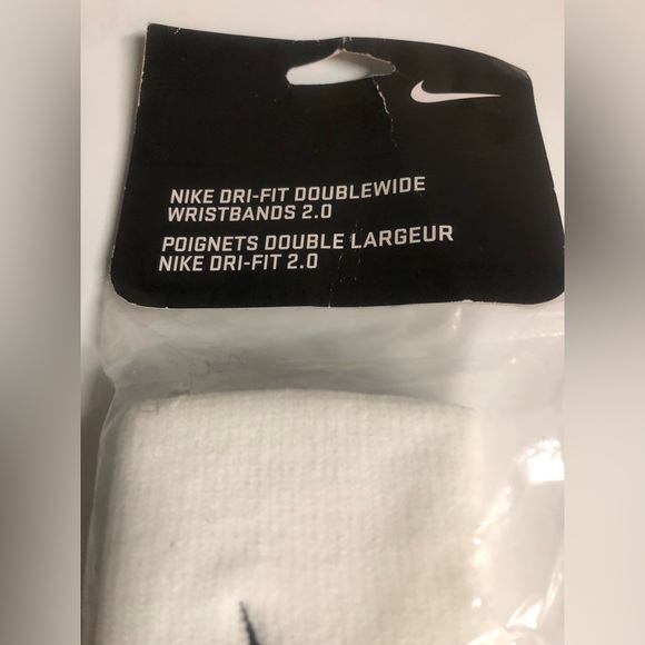 Nike DRI-FIT Doublewide Wristbands 2.0 - Picture 3 of 4